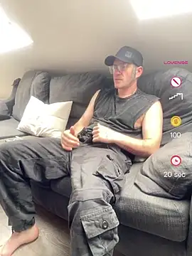 Snapshot of FckM3Hard chatting on 17, 5, 2026 FckM3Hard online show from 17, 5, 2026