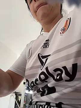 Skay Hot online show from 13, 11, 2025