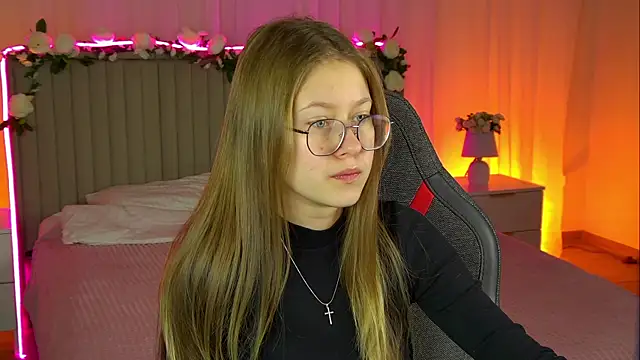 EveMundie online show from 3, 11, 2025