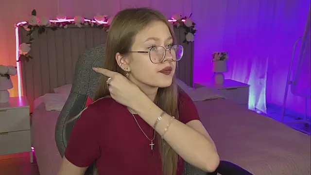 EveMundie online show from 11, 11, 2025