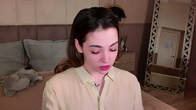 Alice Deleon online show from 27, 2, 2025