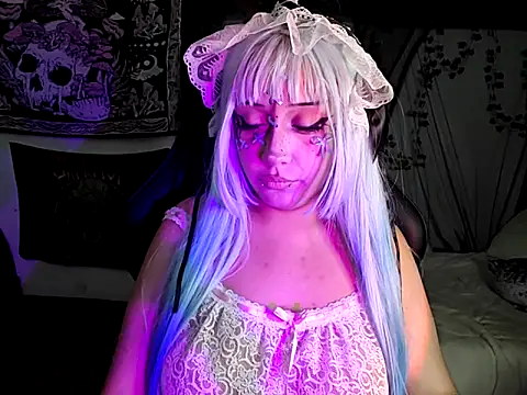 Snapshot of blue_katt chatting on 24, 9, 2025 blue katt online show from 24, 9, 2025
