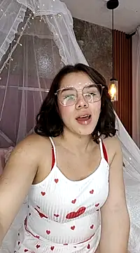 Snapshot of EmmaSulivan chatting on 1, 3, 2025 EmmaSulivan online show from 1, 3, 2025