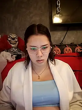 Snapshot of EmmaSulivan chatting on 10, 10, 2025 EmmaSulivan online show from 10, 10, 2025