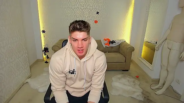 MaxKaiden online show from 29, 10, 2025