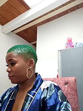 Snapshot of DashaSousaa chatting on 28, 2, 2025 DashaSousaa online show from 28, 2, 2025