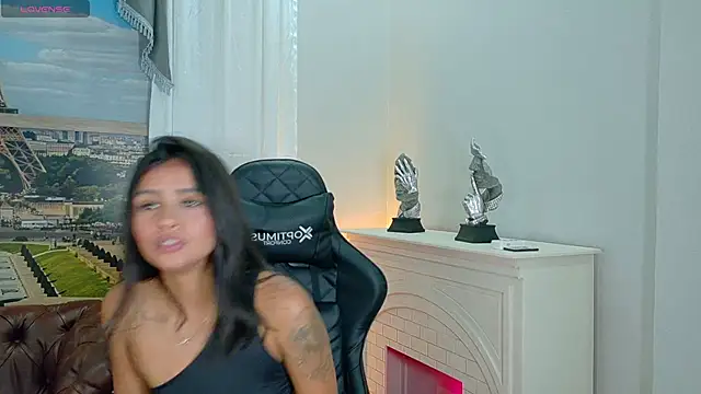 Snapshot of katia_foxxx_ chatting on 11, 6, 2026 katia foxxx online show from 11, 6, 2026