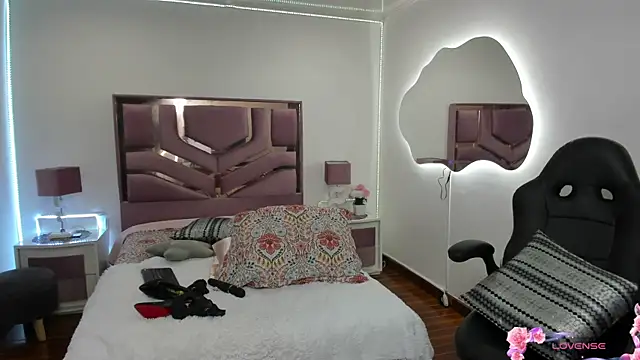 Snapshot of MollyCraft chatting on 17, 2, 2025 MollyCraft online show from 17, 2, 2025