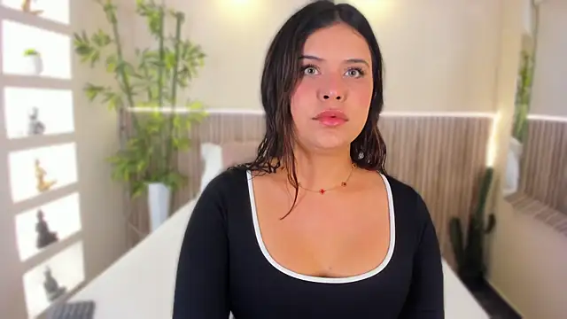 Snapshot of GeorginaReyes chatting on 21, 6, 2026 GeorginaReyes online show from 21, 6, 2026