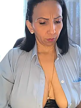 Mrsvictoriaaa online show from 18, 7, 2026