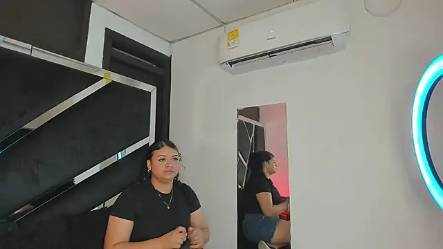 Snapshot of Rubyxht chatting on 1, 2, 2026 Rubyxht online show from 1, 2, 2026