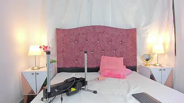 ValentinaGuerra online show from 13, 3, 2025