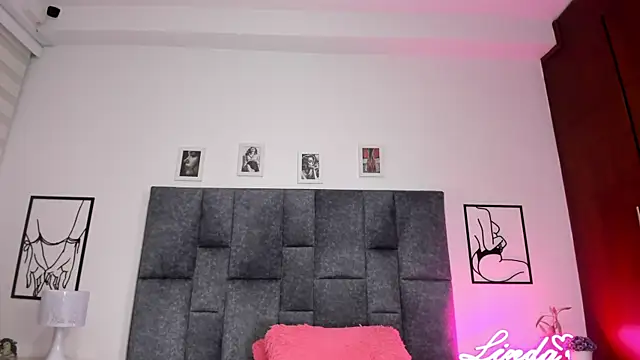 LindaaFoster online show from 2, 3, 2025