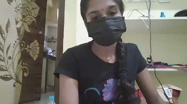 Snapshot of cutee_telugu chatting on 2, 3, 2025 cutee telugu online show from 2, 3, 2025