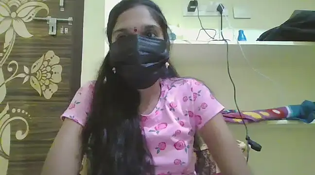 Snapshot of cutee_telugu chatting on 4, 3, 2025 cutee telugu online show from 4, 3, 2025