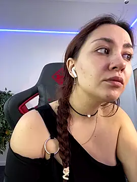 Snapshot of AshleySkott_ chatting on 20, 10, 2025 AshleySkott online show from 20, 10, 2025