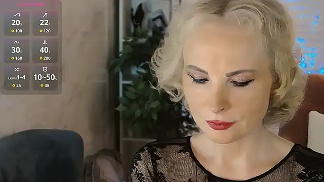 Snapshot of Sandra_Kind chatting on 20, 11, 2025 Sandra Kind online show from 20, 11, 2025