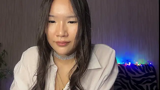 Asian Vi online show from 9, 3, 2025