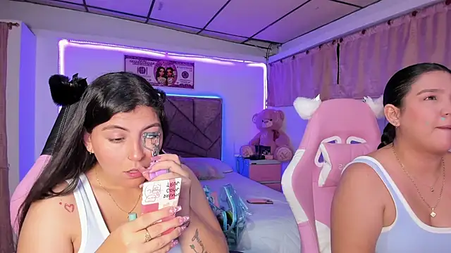 Cristal Smith20 online show from 10, 4, 2026