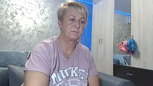 RosesandLillies online show from 24, 11, 2025