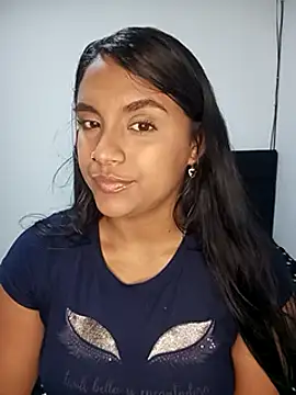 victoria roussee online show from 25, 2, 2025