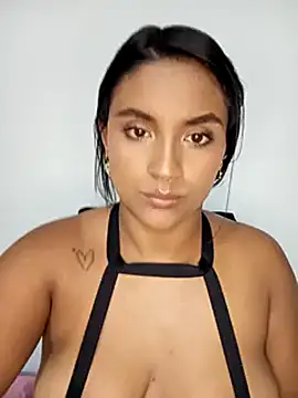 victoria roussee online show from 26, 2, 2025