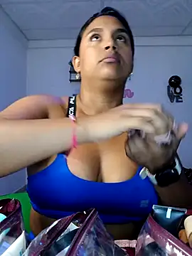 victoria roussee online show from 19, 10, 2025