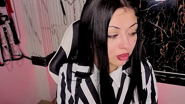 Guxplo  online show from 29, 10, 2025