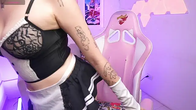 SaharaKramer online show from 20, 2, 2025