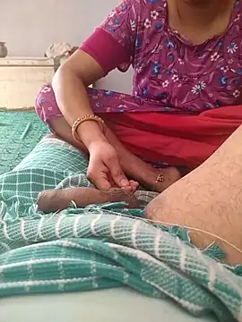Snapshot of indian_couple4 chatting on 6, 5, 2026 indian couple4 online show from 6, 5, 2026