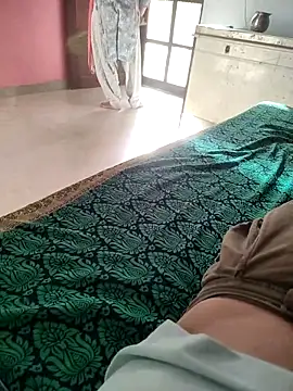 Snapshot of indian_couple4 chatting on 15, 5, 2026 indian couple4 online show from 15, 5, 2026