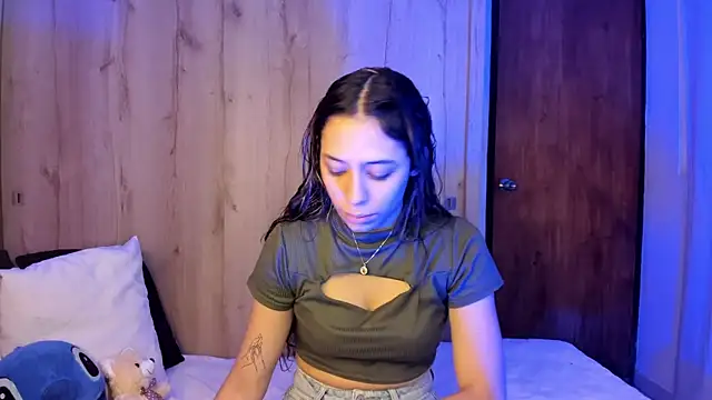 Snapshot of TANIA_06 chatting on 22, 4, 2026 TANIA 06 online show from 22, 4, 2026