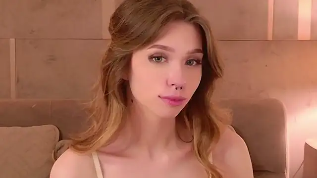 Snapshot of Sierra_Fane chatting on 16, 5, 2026 Sierra Fane online show from 16, 5, 2026
