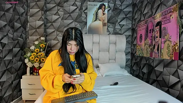 Snapshot of brihana_king chatting on 2, 10, 2025 brihana king online show from 2, 10, 2025