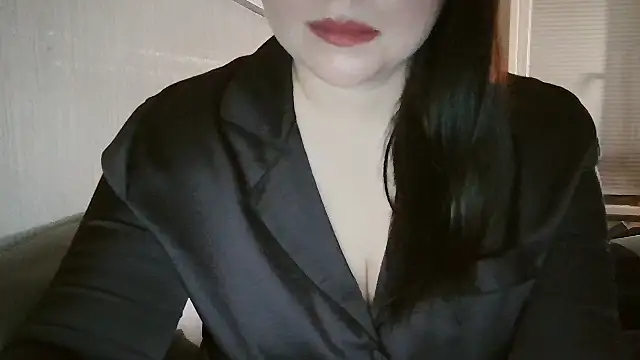 Snapshot of KamillaLaLove chatting on 1, 10, 2025 KamillaLaLove online show from 1, 10, 2025