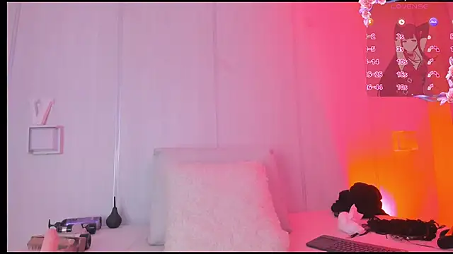 sasha riverss online show from 4, 11, 2025