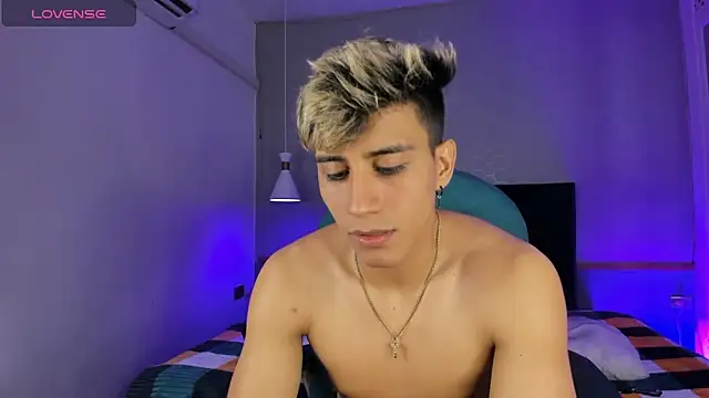 Allex Cano online show from 22, 2, 2025