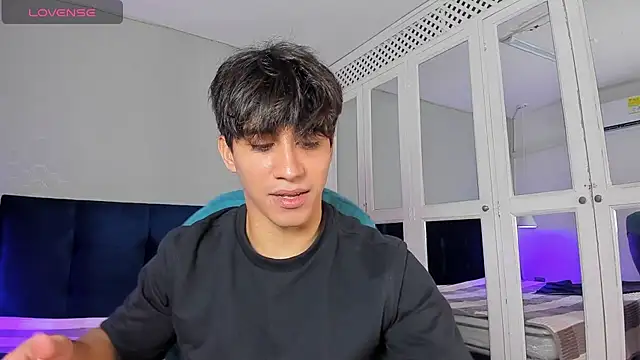 Allex Cano online show from 7, 2, 2026