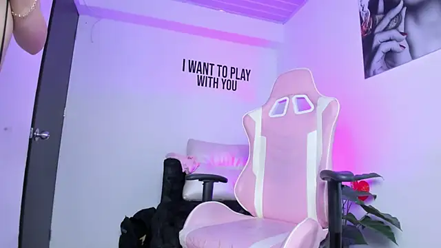 Zamira Taylor online show from 26, 2, 2025