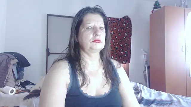 Snapshot of ExtasyMature chatting on 4, 5, 2026 ExtasyMature online show from 4, 5, 2026