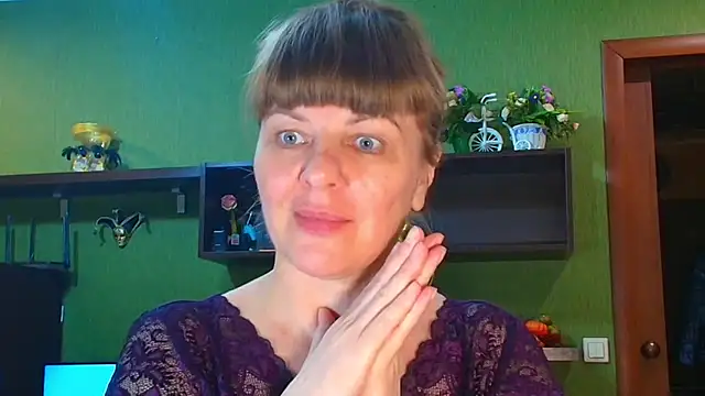 Snapshot of VeronikawGold chatting on 11, 11, 2025 VeronikawGold online show from 11, 11, 2025