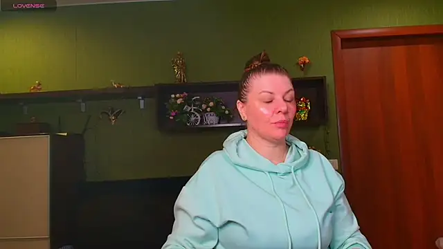 VeronikawGold online show from 9, 4, 2026