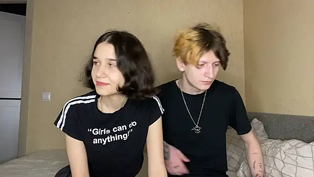 Snapshot of baby_lesi chatting on 7, 3, 2025 baby lesi online show from 7, 3, 2025