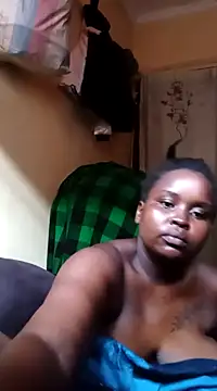 Snapshot of Chubby-Lelah chatting on 21, 2, 2025 Chubby-Lelah online show from 21, 2, 2025