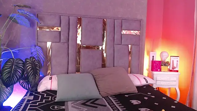 Tyla Ks online show from 30, 10, 2025