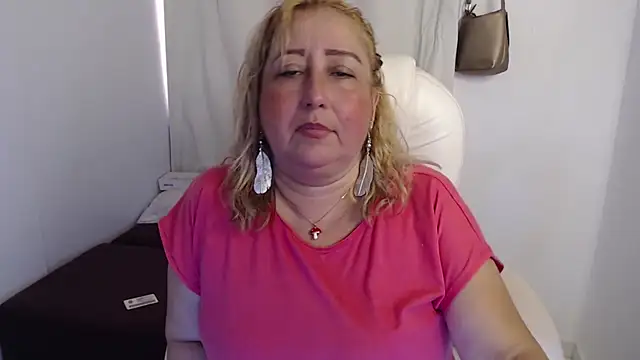 Mature 2025 online show from 29, 9, 2025