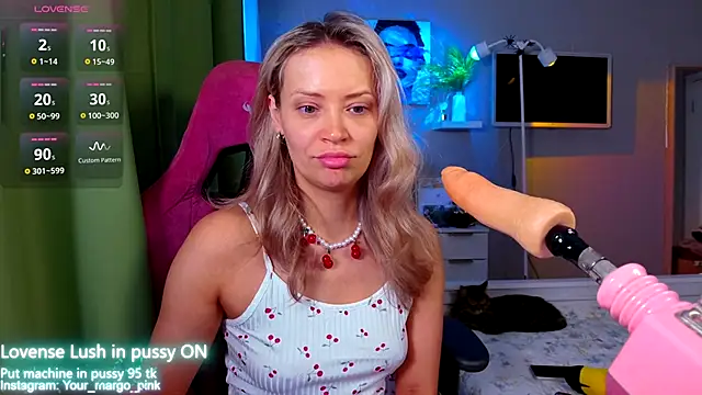 Snapshot of Margony chatting on 30, 11, 2025 Margony online show from 30, 11, 2025