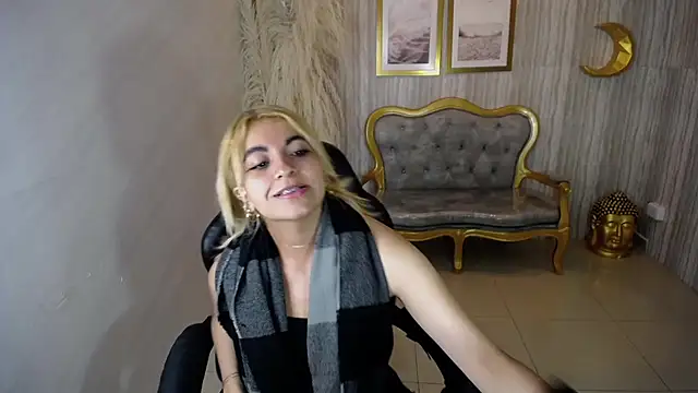 lili conor s online show from 1, 3, 2025