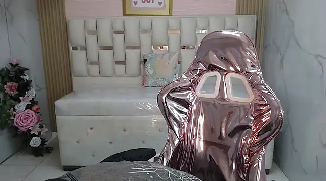 lili conor s online show from 10, 3, 2025