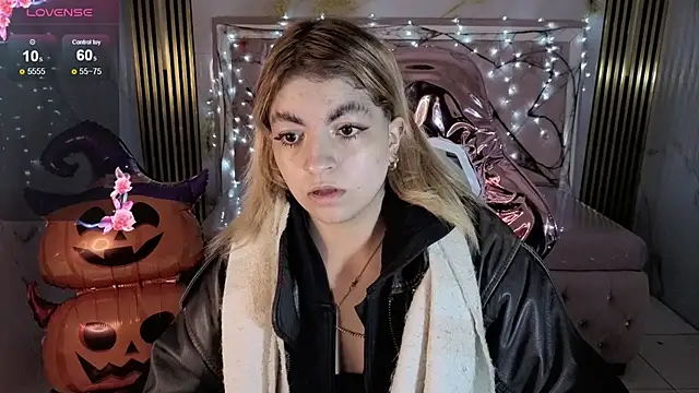 lili conor s online show from 28, 10, 2025